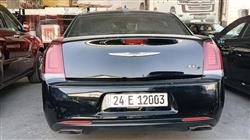 کرایسلەر 300